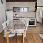 With Parking Space Orebic, Peljesac - 24769 * أوروبيتش